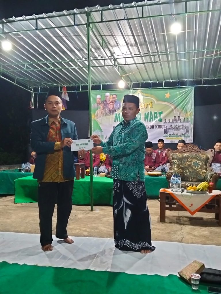 Pentasyarufan Bantuan Pembangunan Gedung MWC dalam Kegiatan Safari Maulid Ranting NU Pokoh Kidul